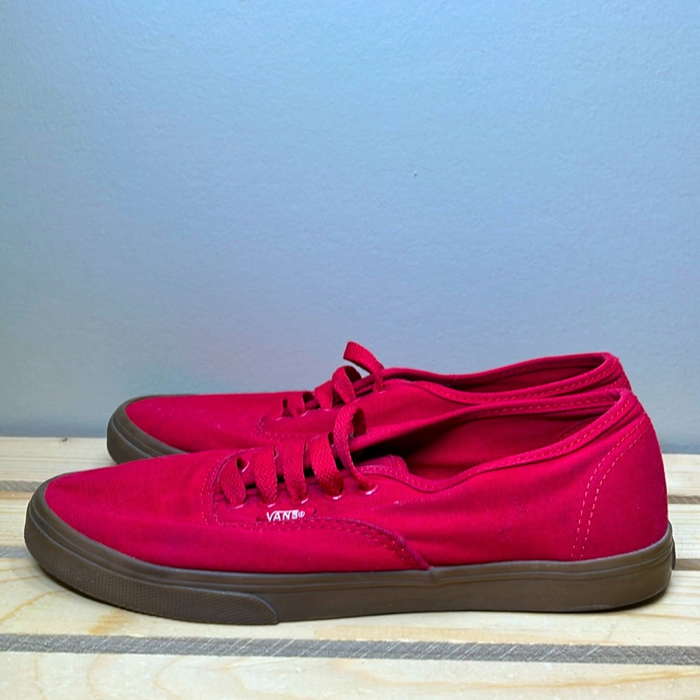Vans Men’s size 4.5 Canvas/RED low top
